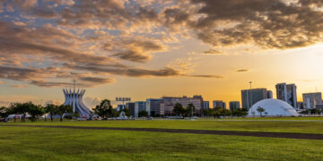 Benefícios dos Programas Sociais no Brasil: Promovendo Equidade e Bem-Estar