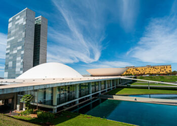 Tudo sobre o Governador do Distrito Federal: Funções, Responsabilidades e Desafios